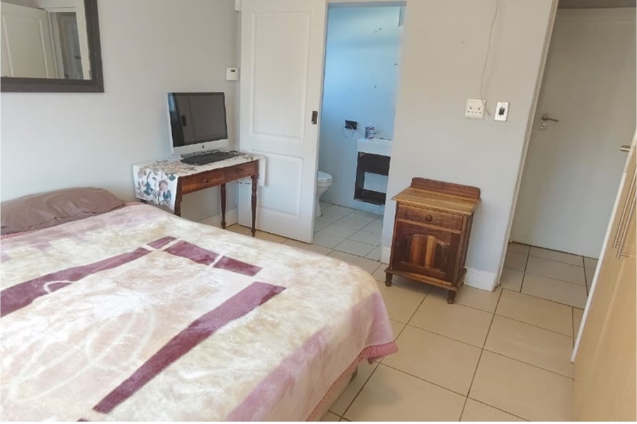 To Let 3 Bedroom Property for Rent in Pacaltsdorp Western Cape